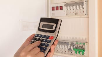 KALKULAČKA: Zjistěte pro sebe nejlepší nabídku cen energií. Experti vám na telefonu poradí